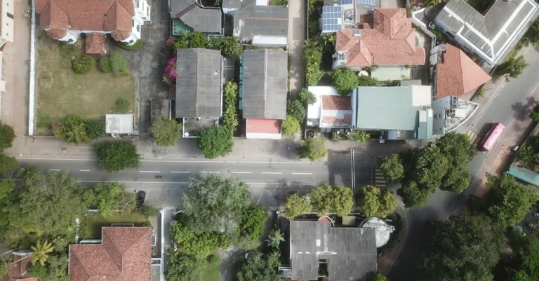 découvrez des solutions innovantes pour un logement durable alliant confort, écologie et économies d'énergie. construisez un avenir respectueux de l'environnement.