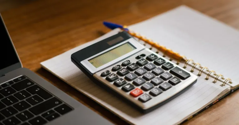 calculez facilement la renégociation de votre prêt grâce à notre simulateur en ligne. estimez vos nouvelles mensualités et gagnez en pouvoir d'achat.