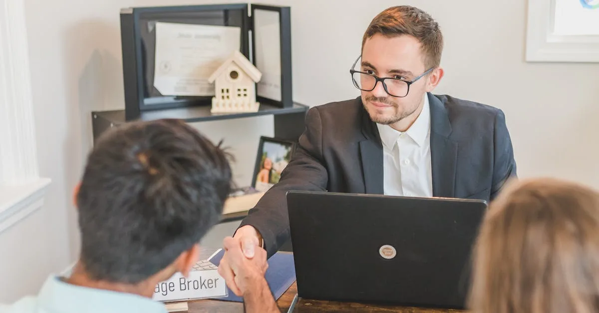 découvrez ce qu'est un prêt hypothécaire inversé, ses avantages, ses conditions, et comment il peut vous aider à libérer la valeur de votre maison tout en continuant à y vivre.