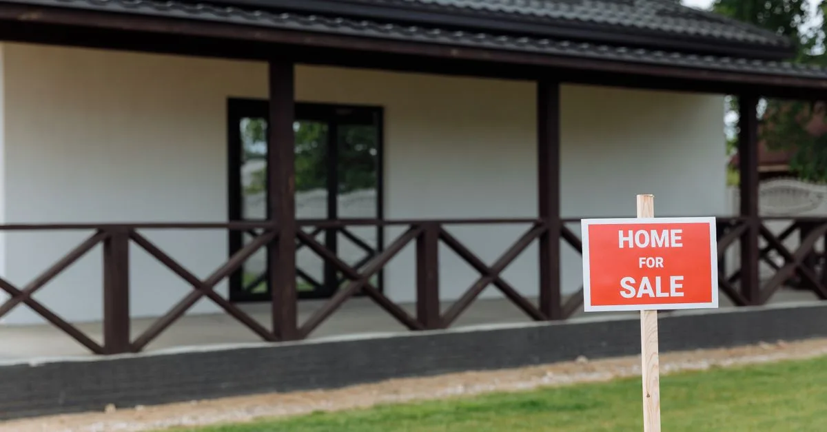 services immobiliers professionnels pour acheter, vendre ou louer votre bien en toute sérénité. accompagnement personnalisé et expertise du marché.