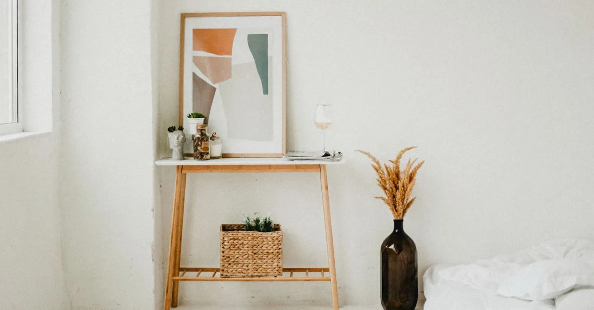 découvrez le design minimaliste : une esthétique épurée qui valorise la simplicité, la fonctionnalité et l'élégance dans chaque détail.