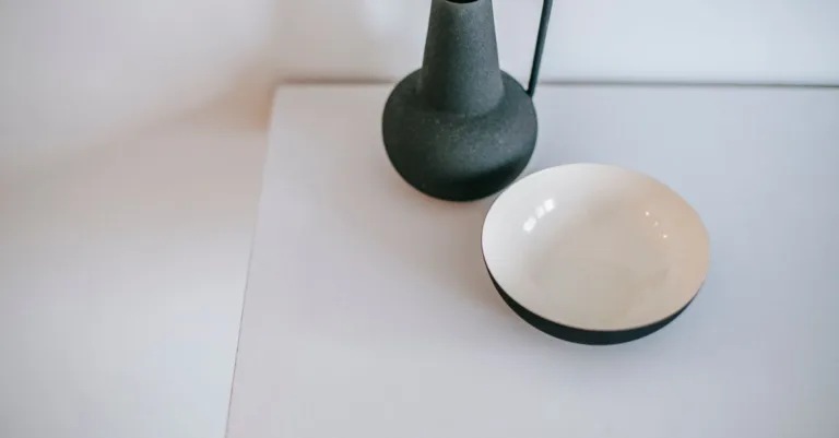 découvrez le design minimaliste, alliant simplicité et élégance pour un espace épuré et fonctionnel.