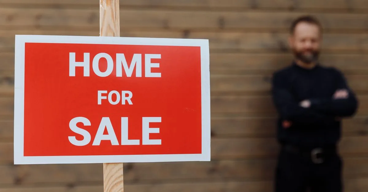 comprenez la clause de vente préalable d’un logement : son fonctionnement, ses avantages et les précautions à prendre avant de signer une offre immobilière.